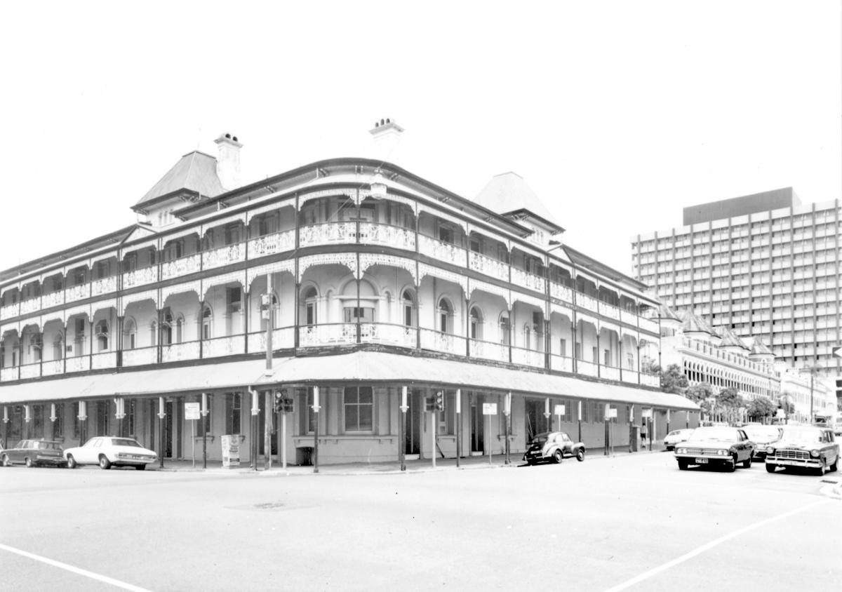 Bellevue Hotel with traffic, from George Street, Brisbane, November 1973