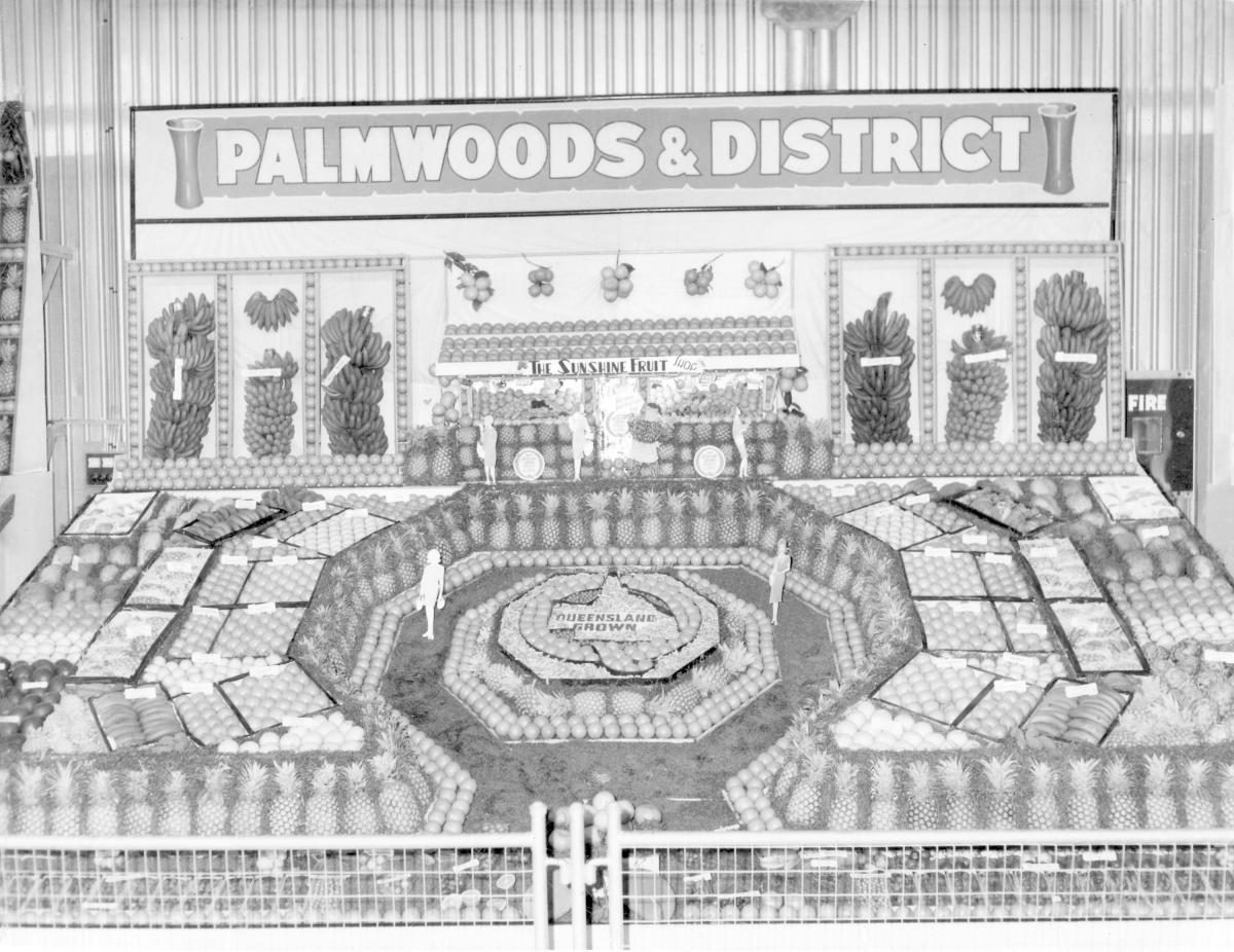 Palmwoods and district fruit exhibit at the Royal National Show, Brisbane, 1964