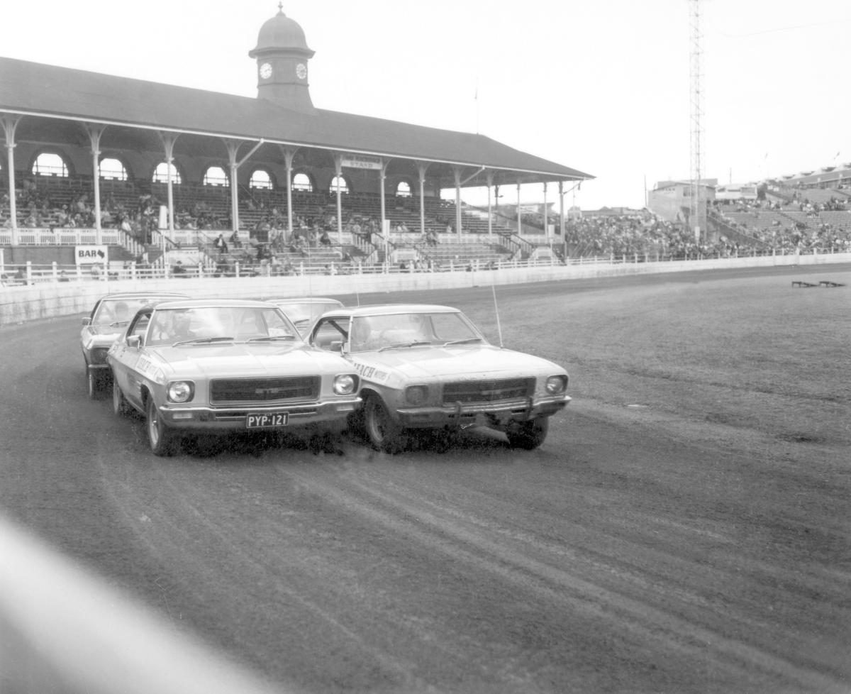 Precision driving display at the Royal National Show, Brisbane, August 1972