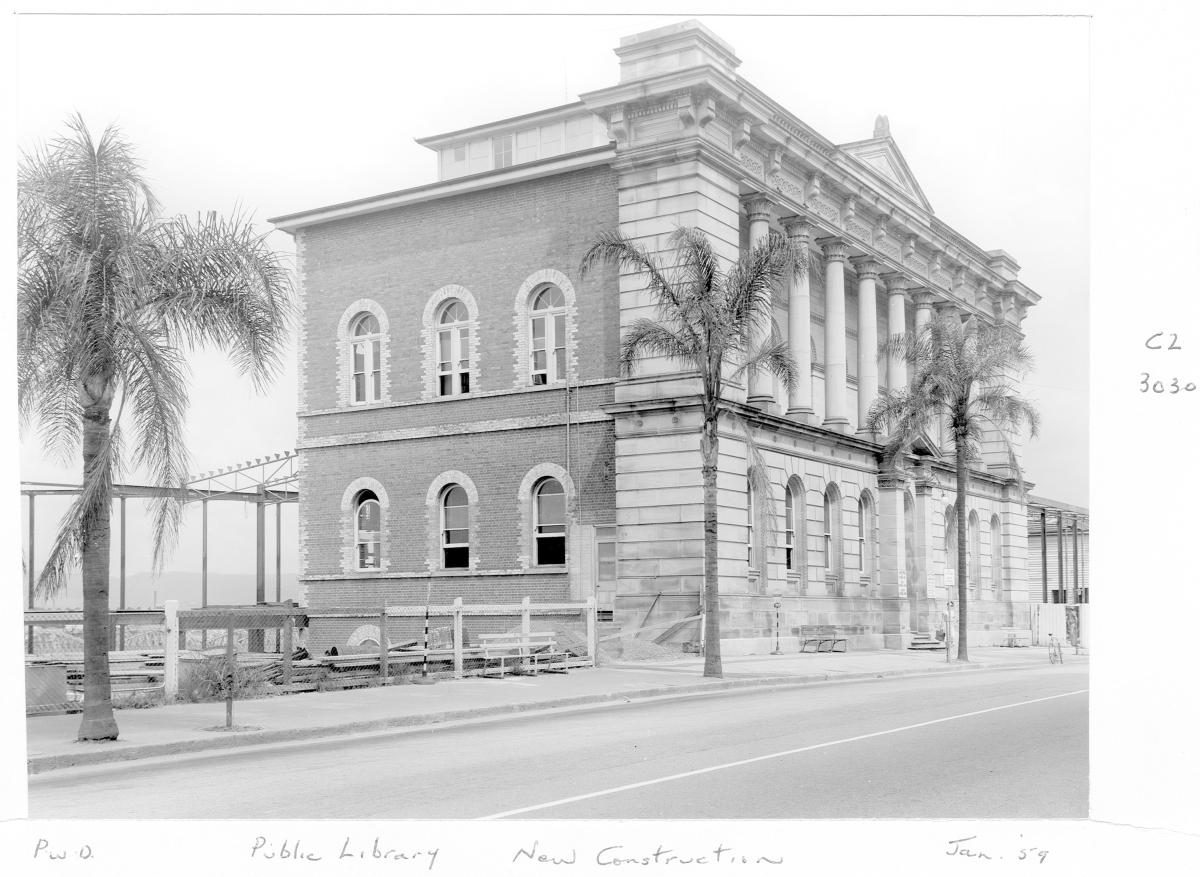 Construction of extensions to the State Library of Queensland on William St - Brisbane, 1959