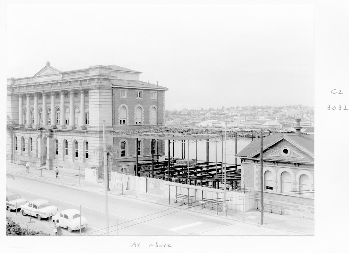 Construction of extensions to the State Library of Queensland on William St - Brisbane, 1959