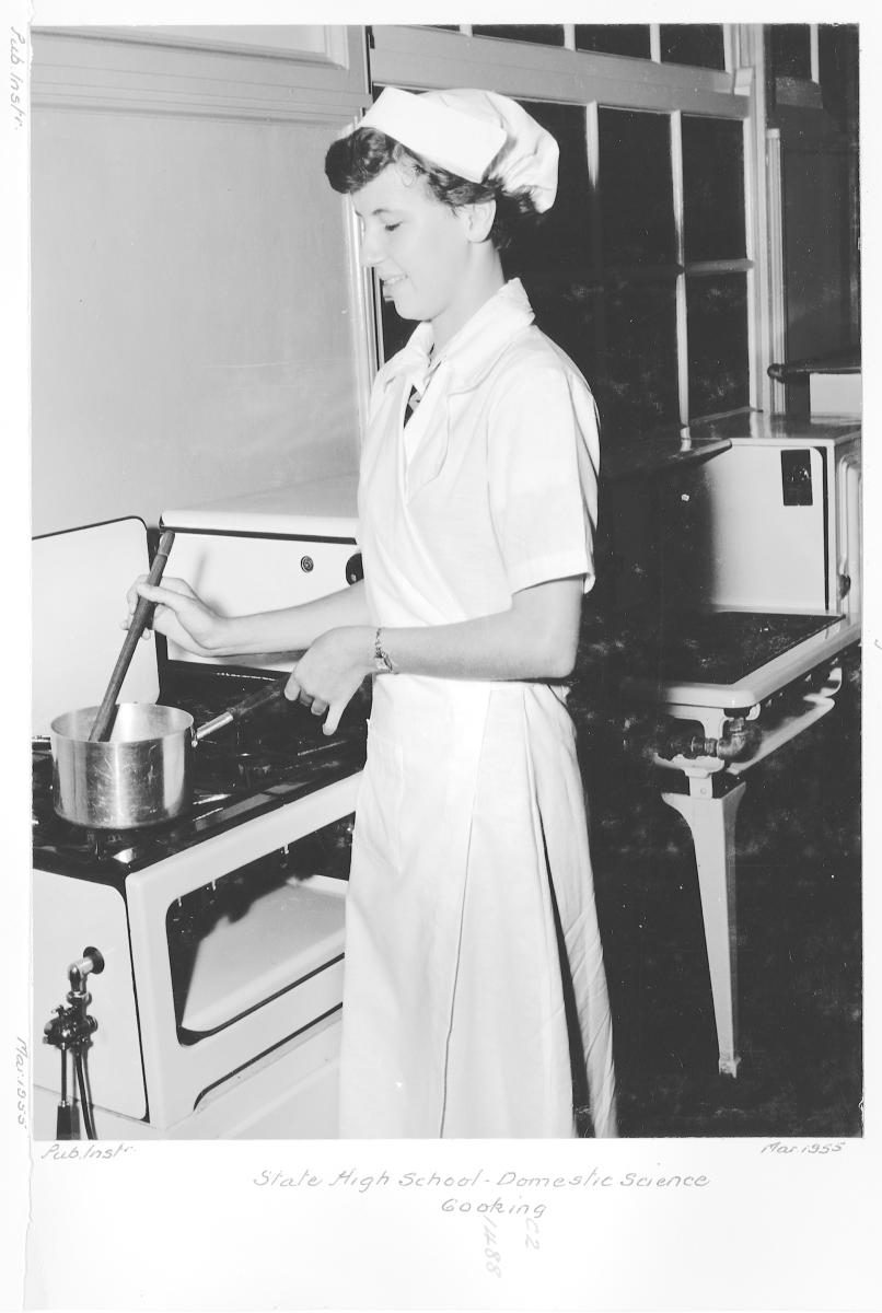 State High School, Domestic Science, Cooking - Brisbane, March 1955