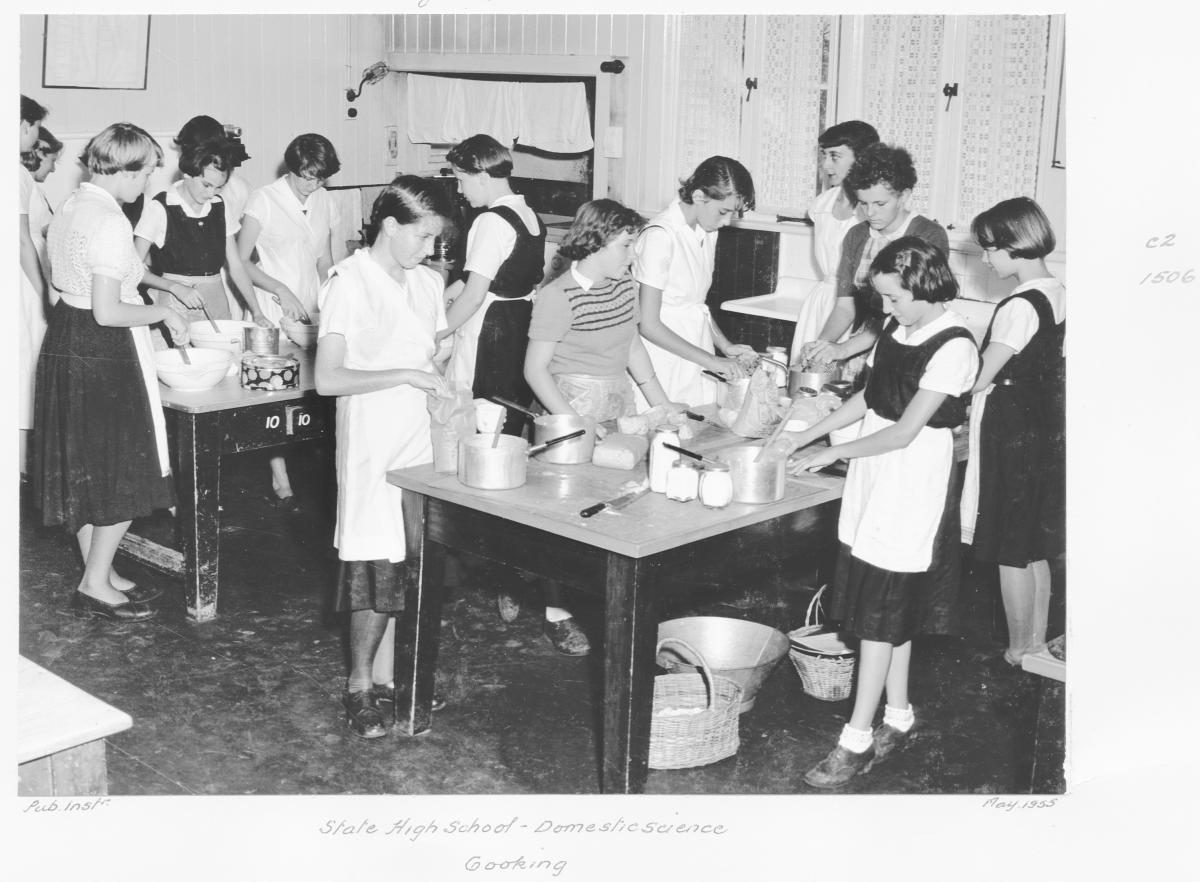 State High School, Domestic Science, Cooking - Brisbane, March 1955