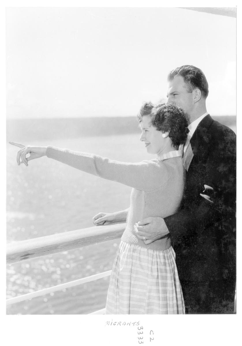 1959 Centenary celebrations - Migrant ship "Orion", migrant couple - Brisbane, August 1959