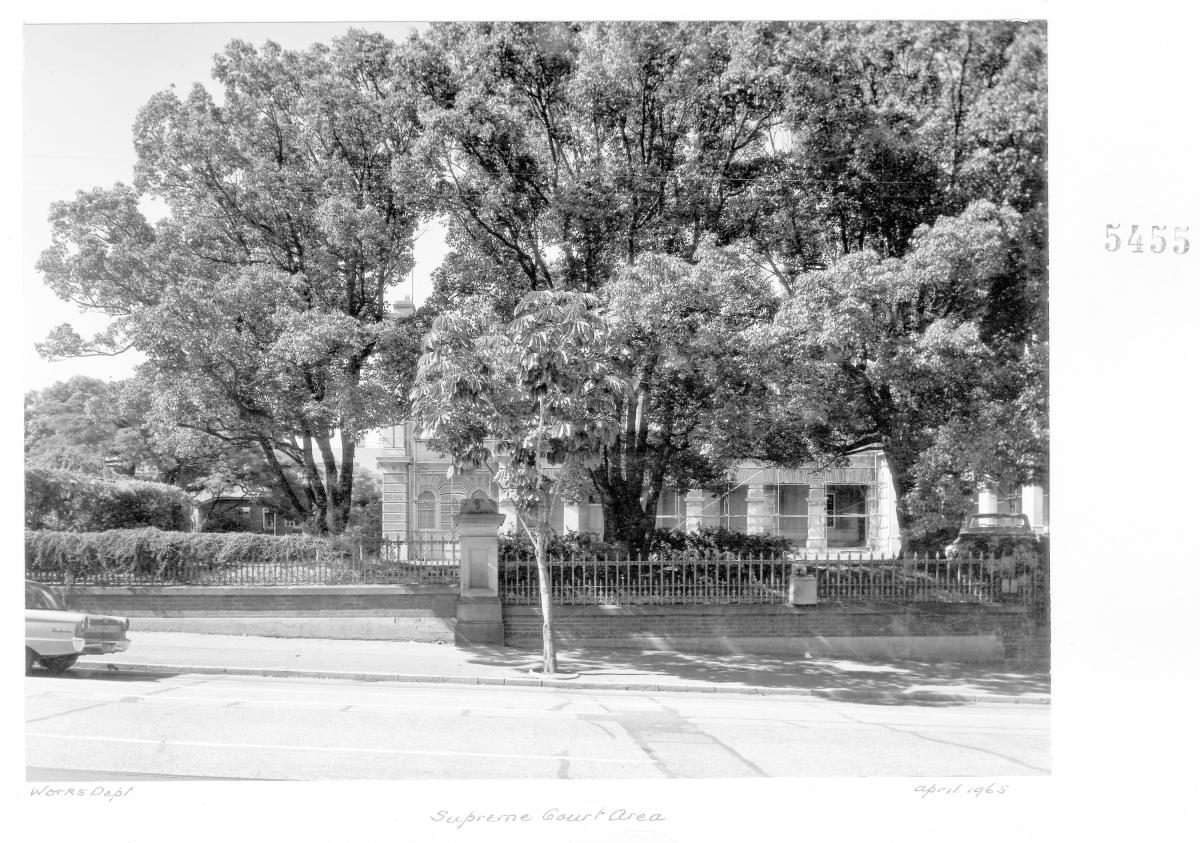 Supreme Court area, Court House, Brisbane, April 1965