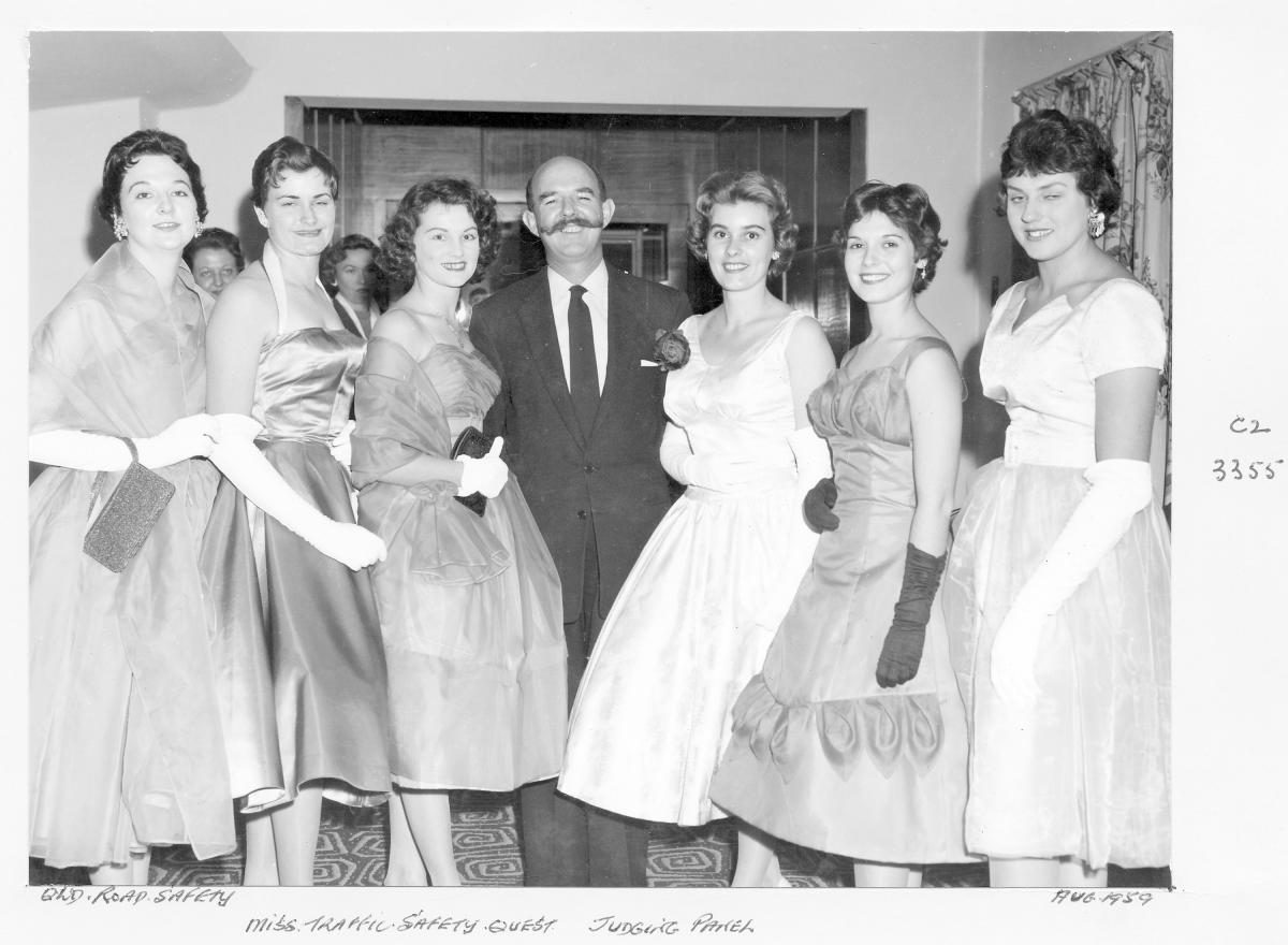 Miss Traffic Safety Quest - Entrants and judge - Brisbane, August 1959