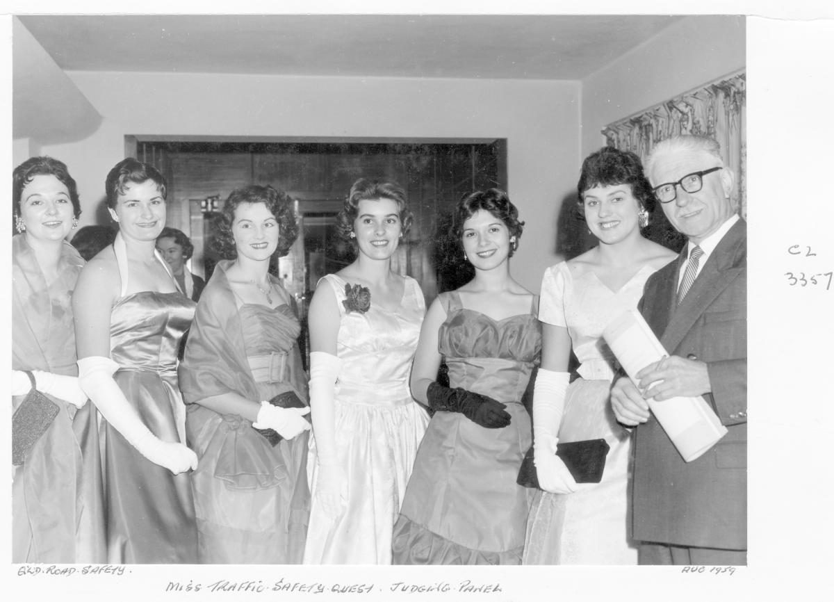 Miss Traffic Safety Quest - Entrants and judge - Brisbane, August 1959