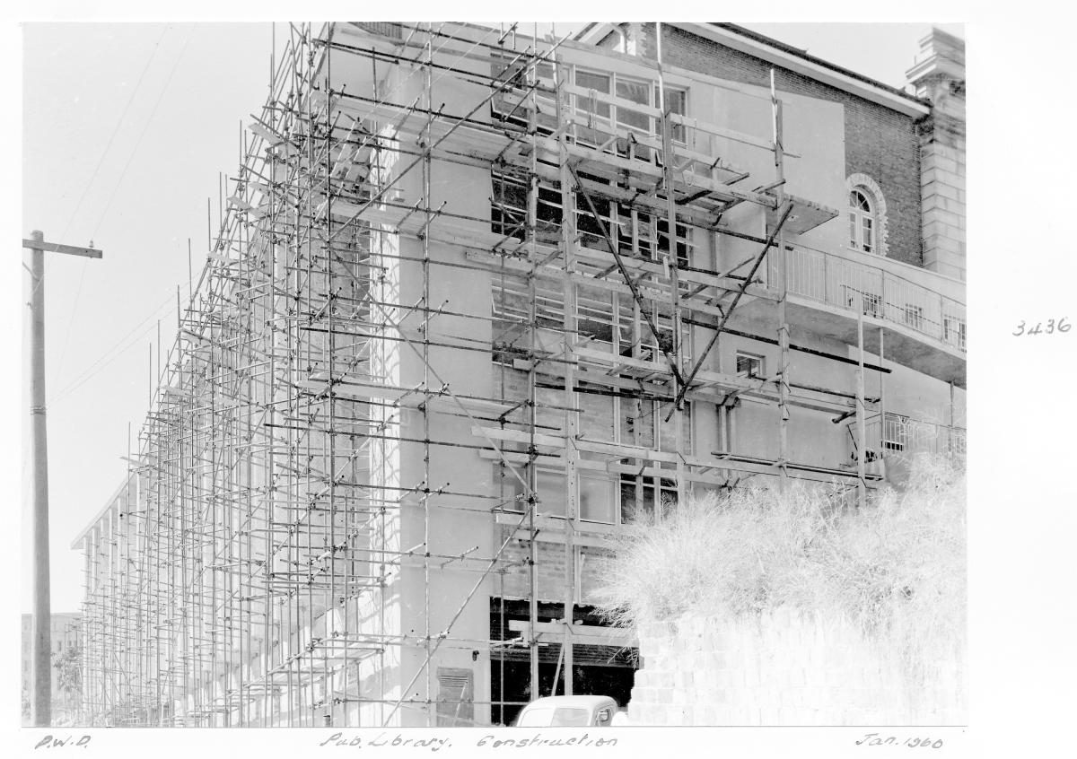 Construction of extensions to the State Library of Queensland on William St - Brisbane, December 1960