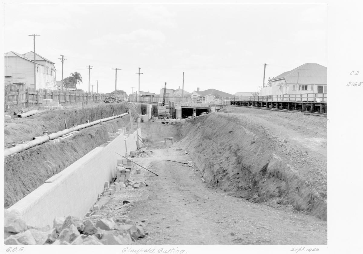 Clayfield road works, cutting - Brisbane, September 1956