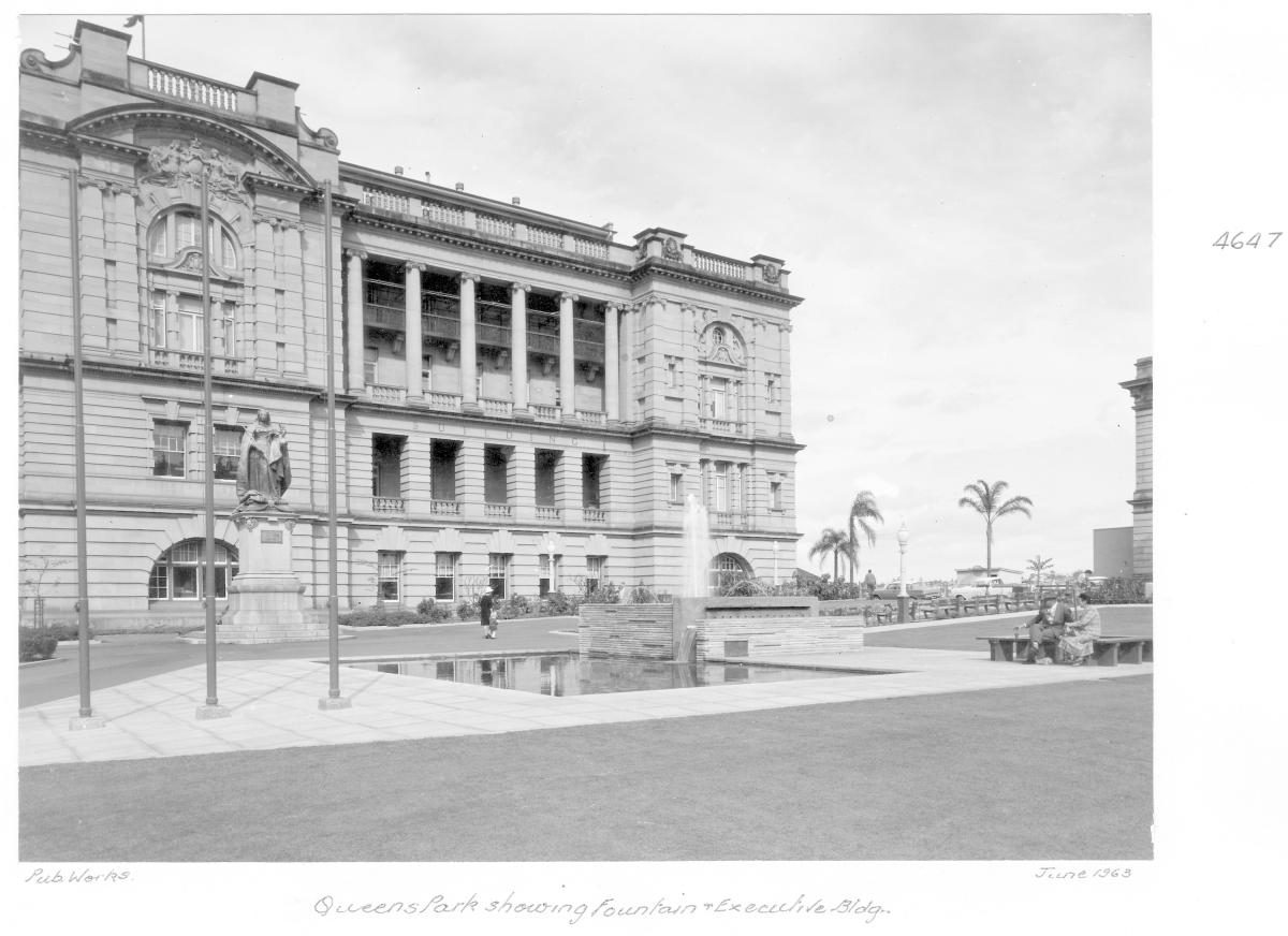 Queen's Park fountain and Executive Building, Brisbane, June 1963