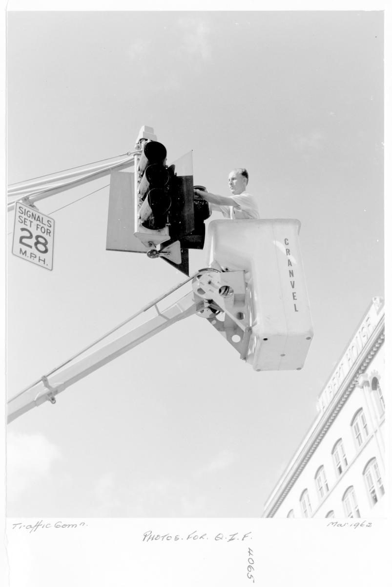 Installation of traffic lights and signs - Brisbane, March 1962