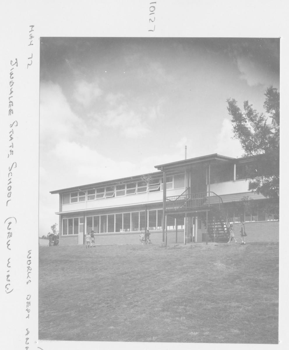 Construction of the Jindalee State School new wing - Brisbane, May 1972