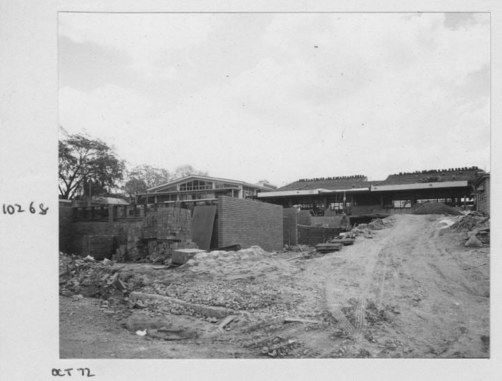 Construction of the Warilda Children's Home at Wooloowin - Brisbane, October 1972