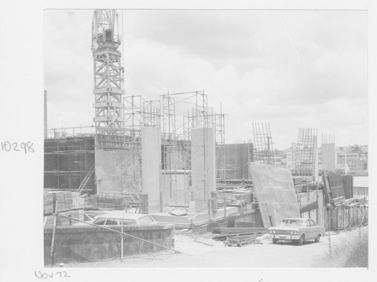 Construction of the Queensland Institute of Technology (QIT) Paramedical School - Brisbane, Novewmber 1972
