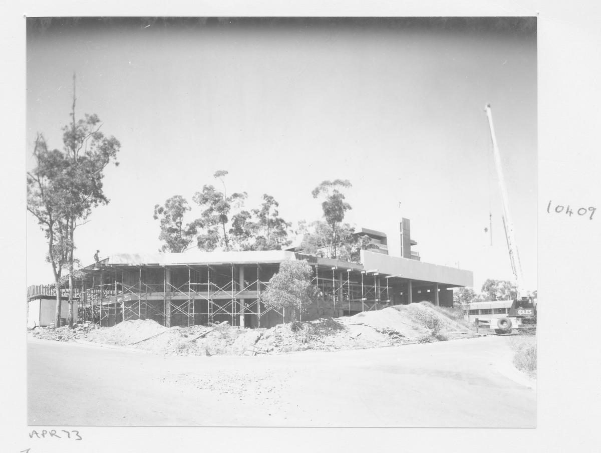 Construction of Mount Gravatt Teachers Training College - Brisbane, April 1973