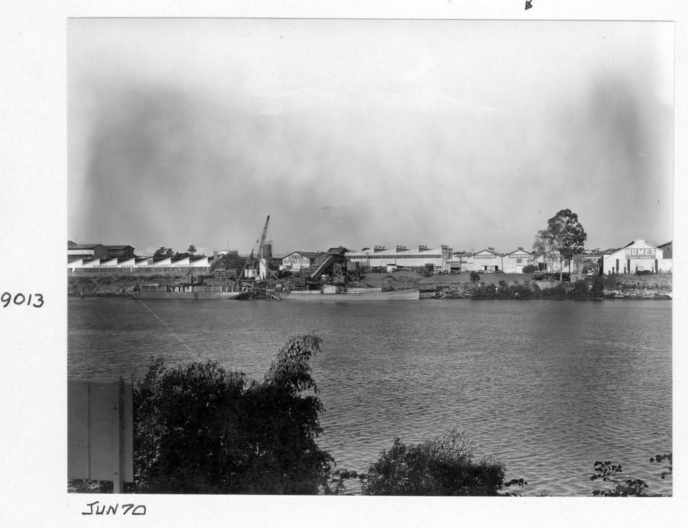 Wm Collin & Sons gravel yards, Waverly St, South Brisbane, June 1970