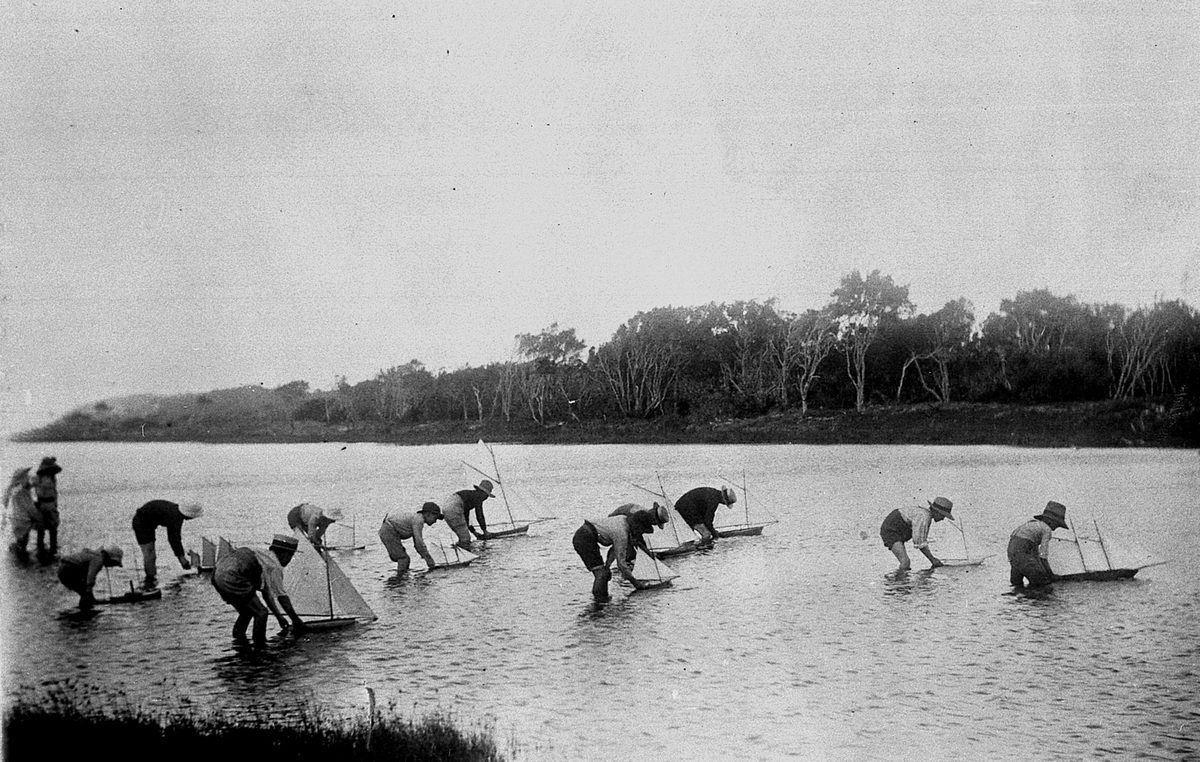 Model boat regatta at Bulwer on Moreton Island, Queensland, 1908