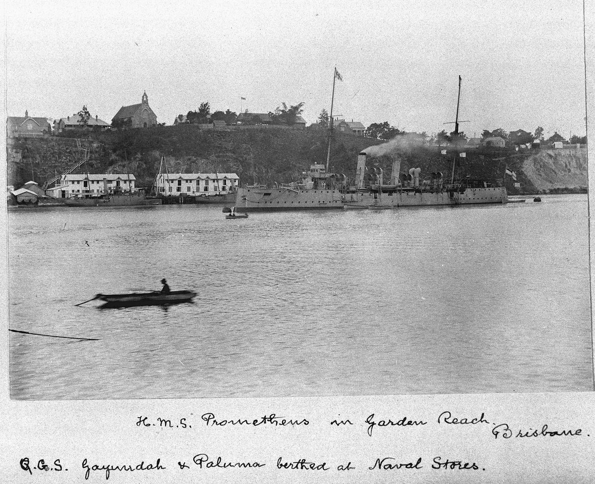 Prometheus (ship) passing the Kangaroo Point cliffs on the Brisbane River, 1906