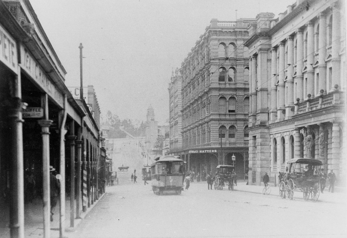Tram on Edward Street at the intersection of Queen Street, Brisbane, 1906