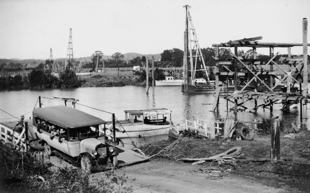 Motor bus crosses the Logan River, 1930