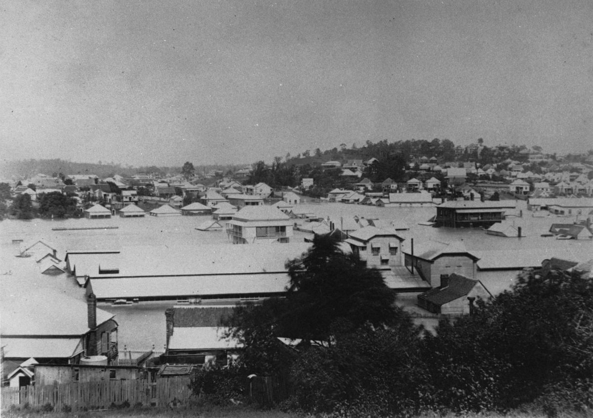 Flood waters in Newstead, 1893