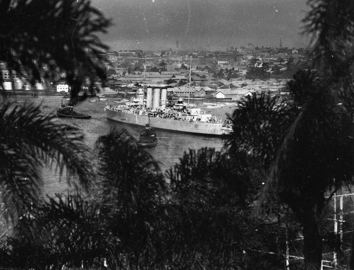 HMAS Canberra on the Brisbane River, August 1933