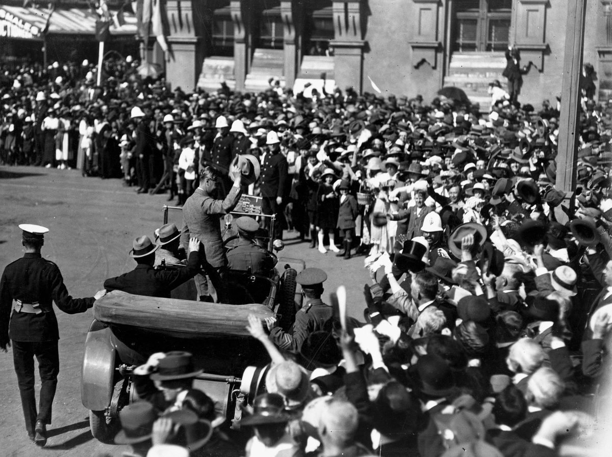 HRH Edward, The Prince of Wales leaving Albert Square, Brisbane, July 1920