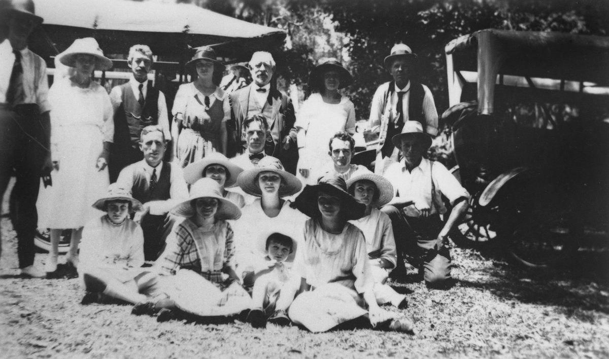 Watson Bros. staff picnic, 1922