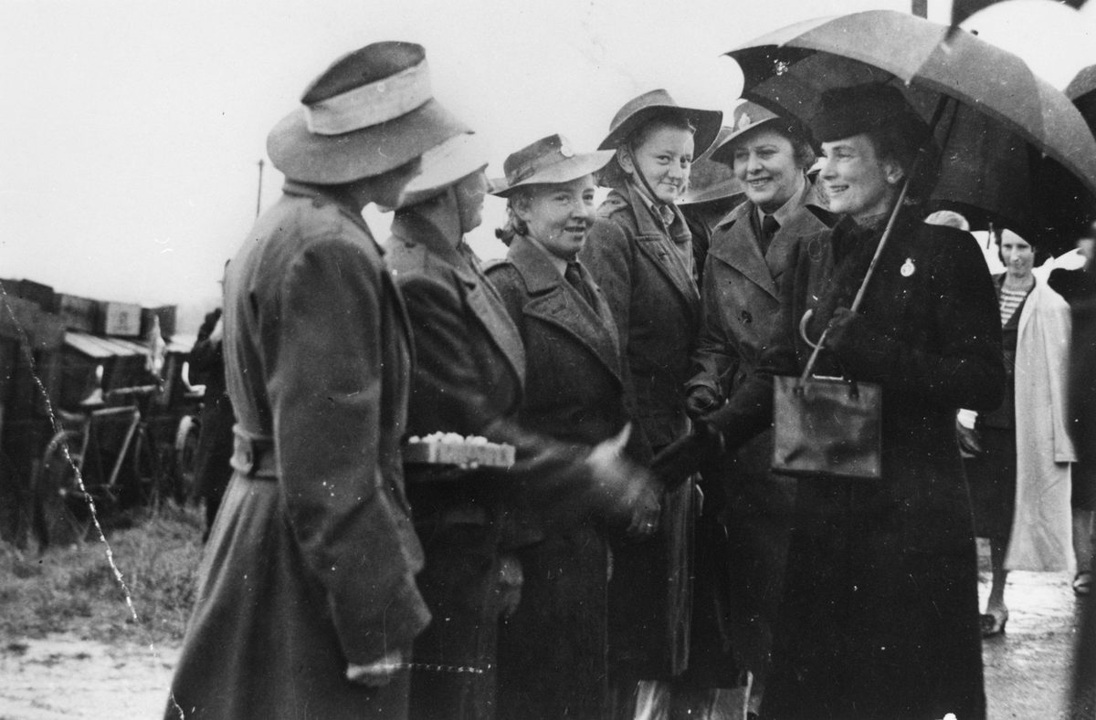 Duchess of Gloucester chats with members of the Women's Land Army, Manly, 1945