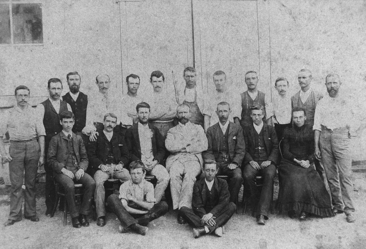 Staff of James Campbell & Sons, Brisbane, 1892