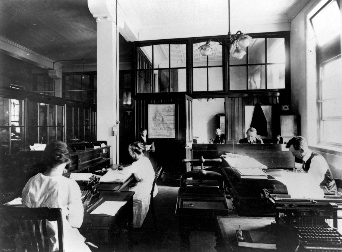 Accounts branch, Government Printing Office, George Street, Brisbane, 1921