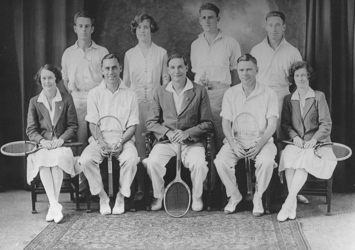 Tennis team in Brisbane, 1931