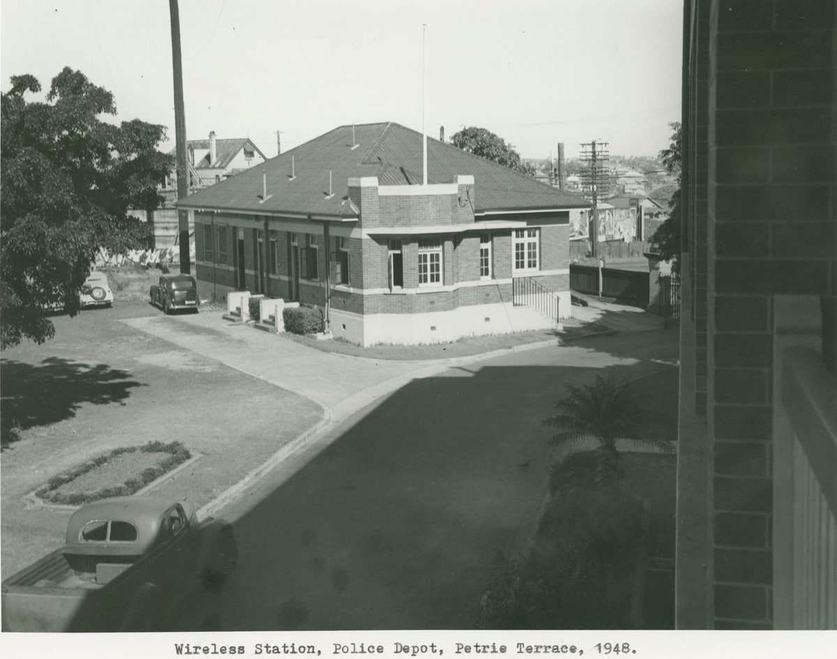 View of the wireless station at the police depot on Petrie Terrace in Brisbane, 1948