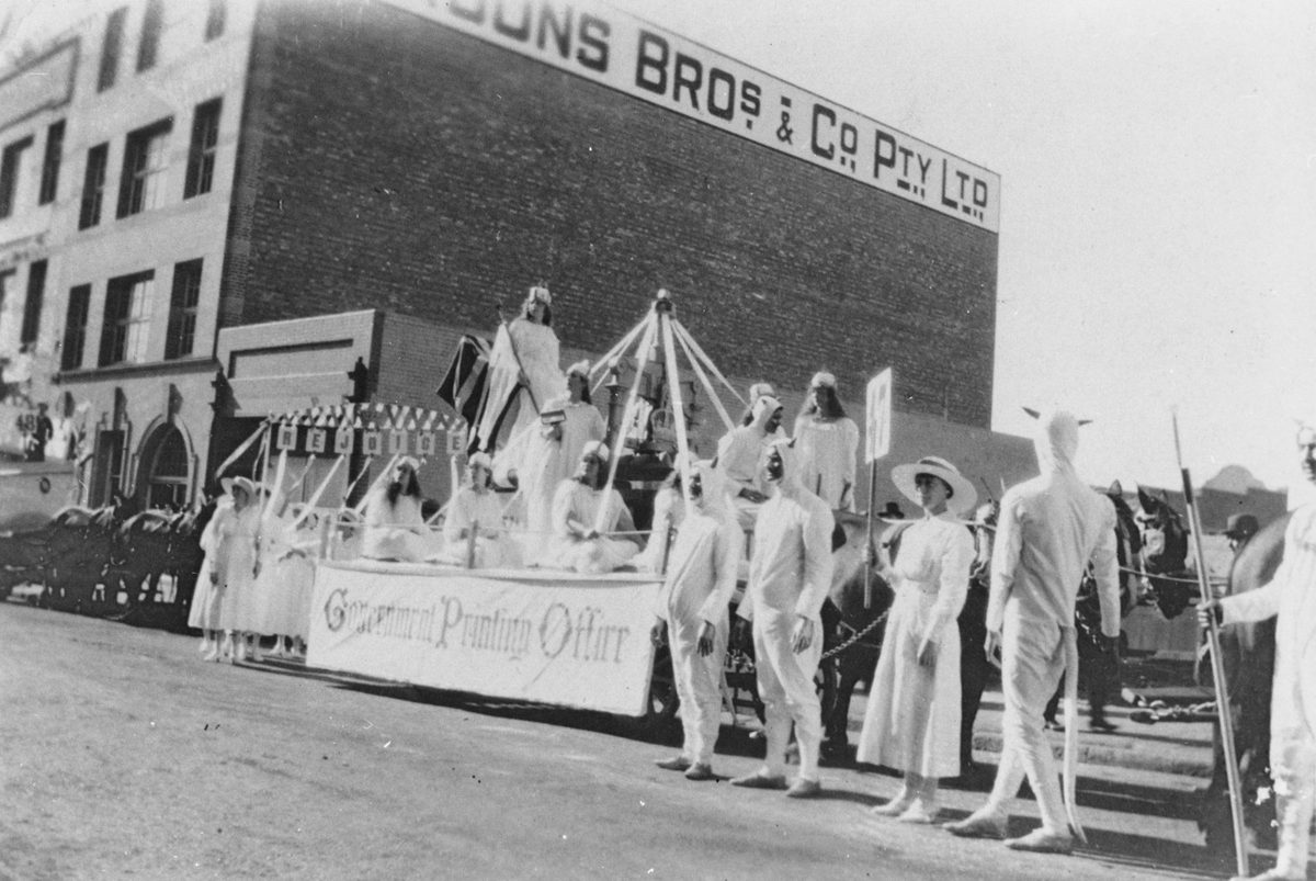 Float for the Government Printing Office on Peace Celebration Day, Brisbane, 1919