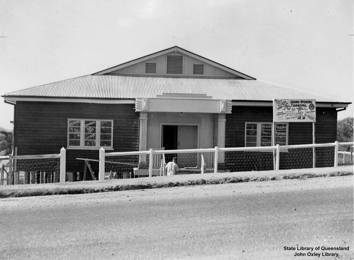 Front view of the School of Arts hall at Camp Hill, Brisbane, Queensland, 1940