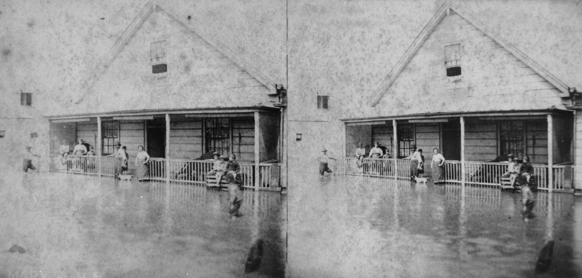 Street scene on Mary Street, Brisbane during the 1890s flood
