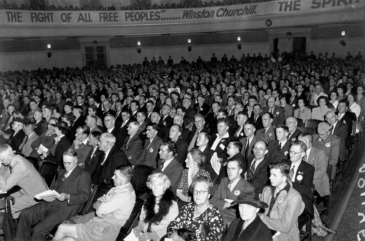 City Hall filled for Soviet Aid meeting, Brisbane, October 1941