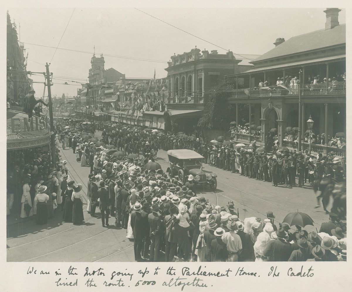 Sir Hamilton and Lady Goold-Adams on their way to Government House in Brisbane, 1915