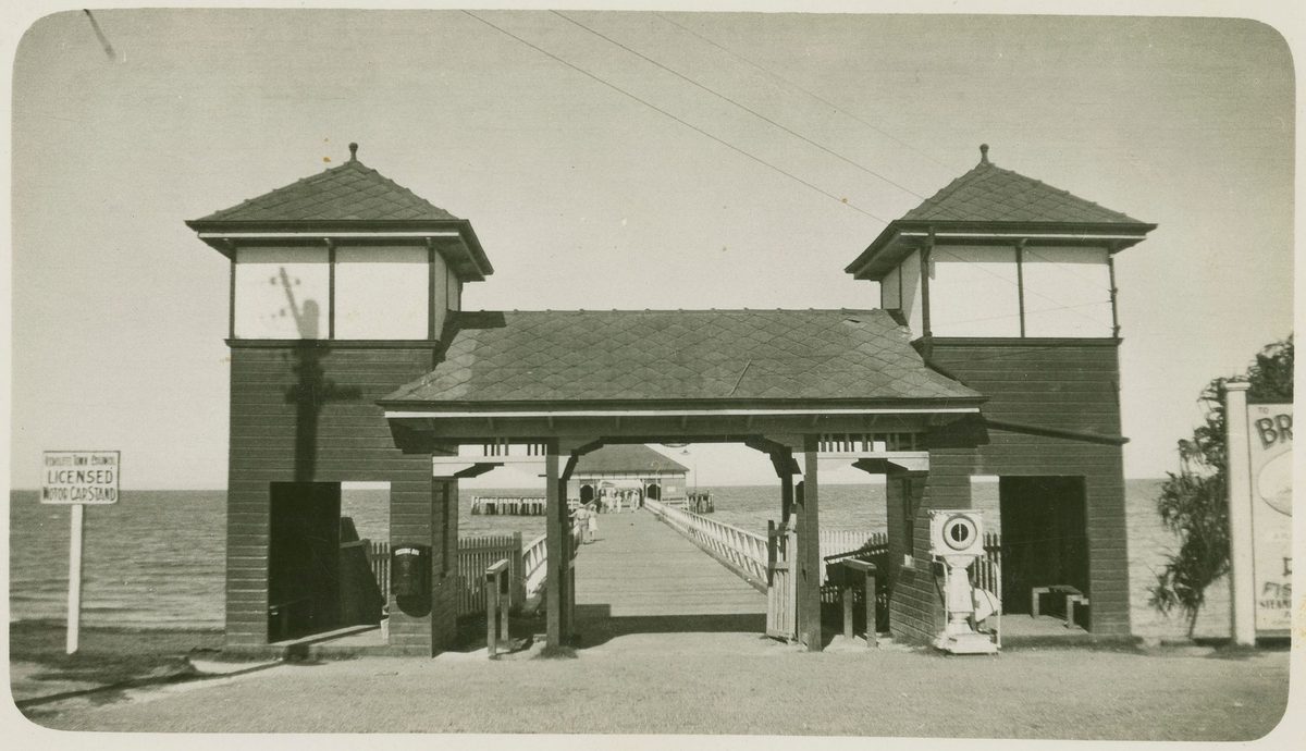 Entrance to Redcliffe Pier