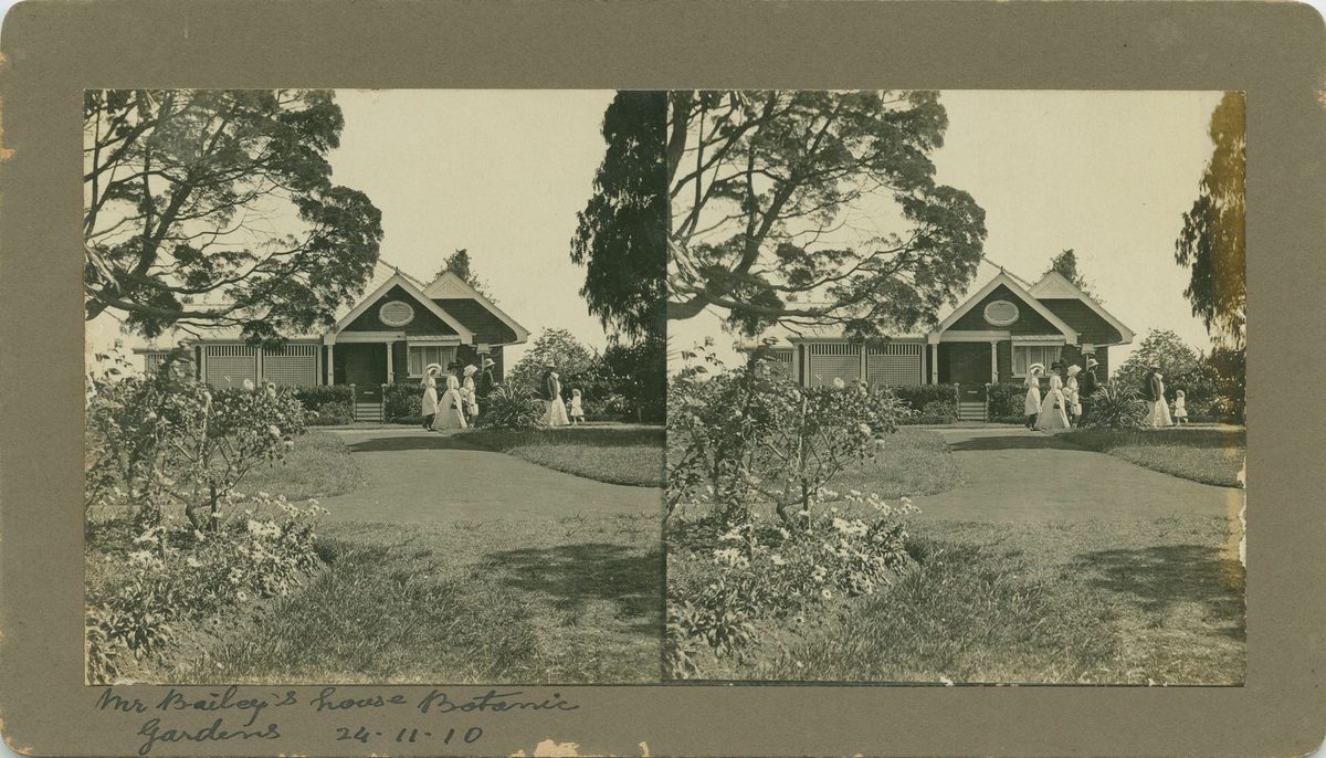 Caretaker's cottage in the Botanic Gardens, Brisbane, 1910