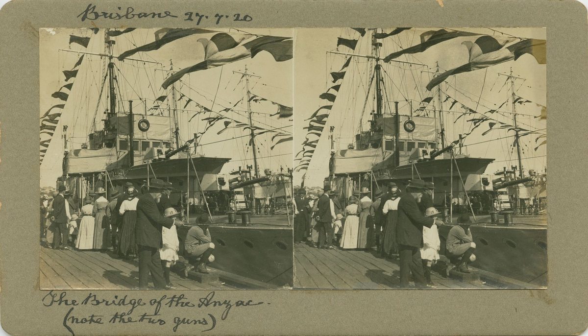 Viewing the destroyer Anzac from the wharf, Brisbane, 1920