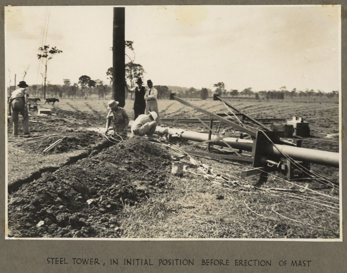Construction of the base support for the new radio transmitter mast, Bald Hills, 1942