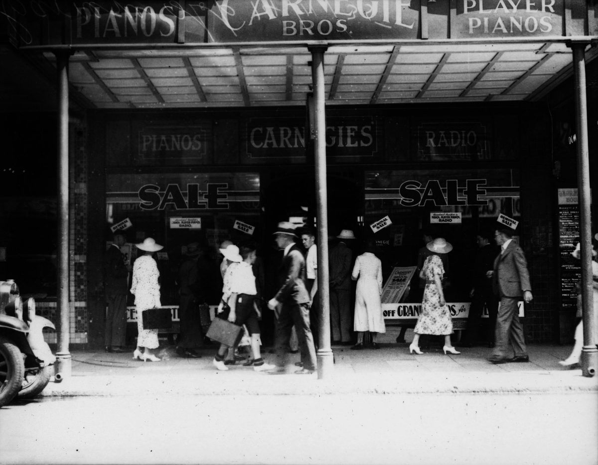 Sale at Carnegie Bros. music shop, Queen Street, Brisbane, 1935