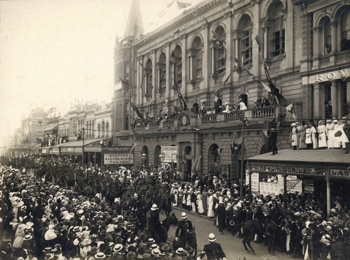 First Anzac parade on Queen Street, Brisbane, 1919