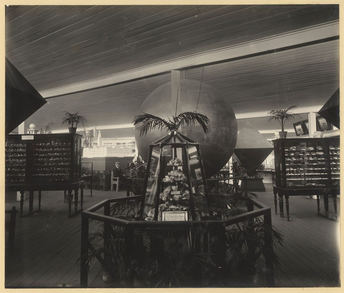 Samples of ore exhibited at the Queensland Jubilee Exhibition of Mines and Works held in 1909
