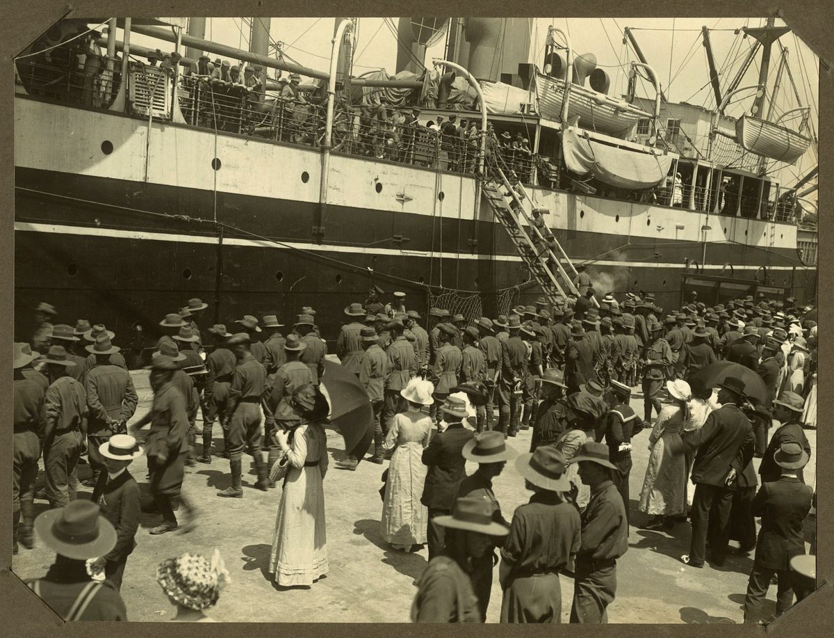 Queensland troops leaving on the ship, Omrah for service in the First World War, 1914