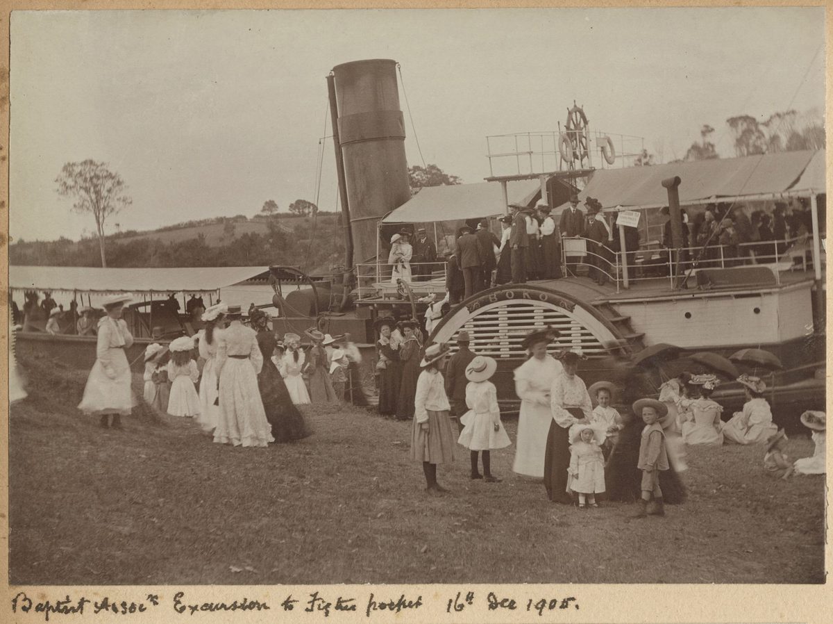 Baptist Association excursion on the paddle steamer, Boko