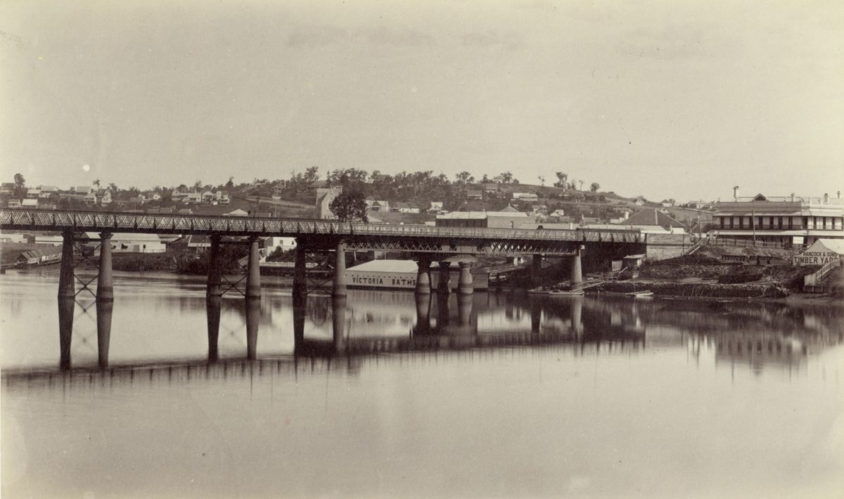 Victoria Bridge and a view towards South Brisbane, 1884