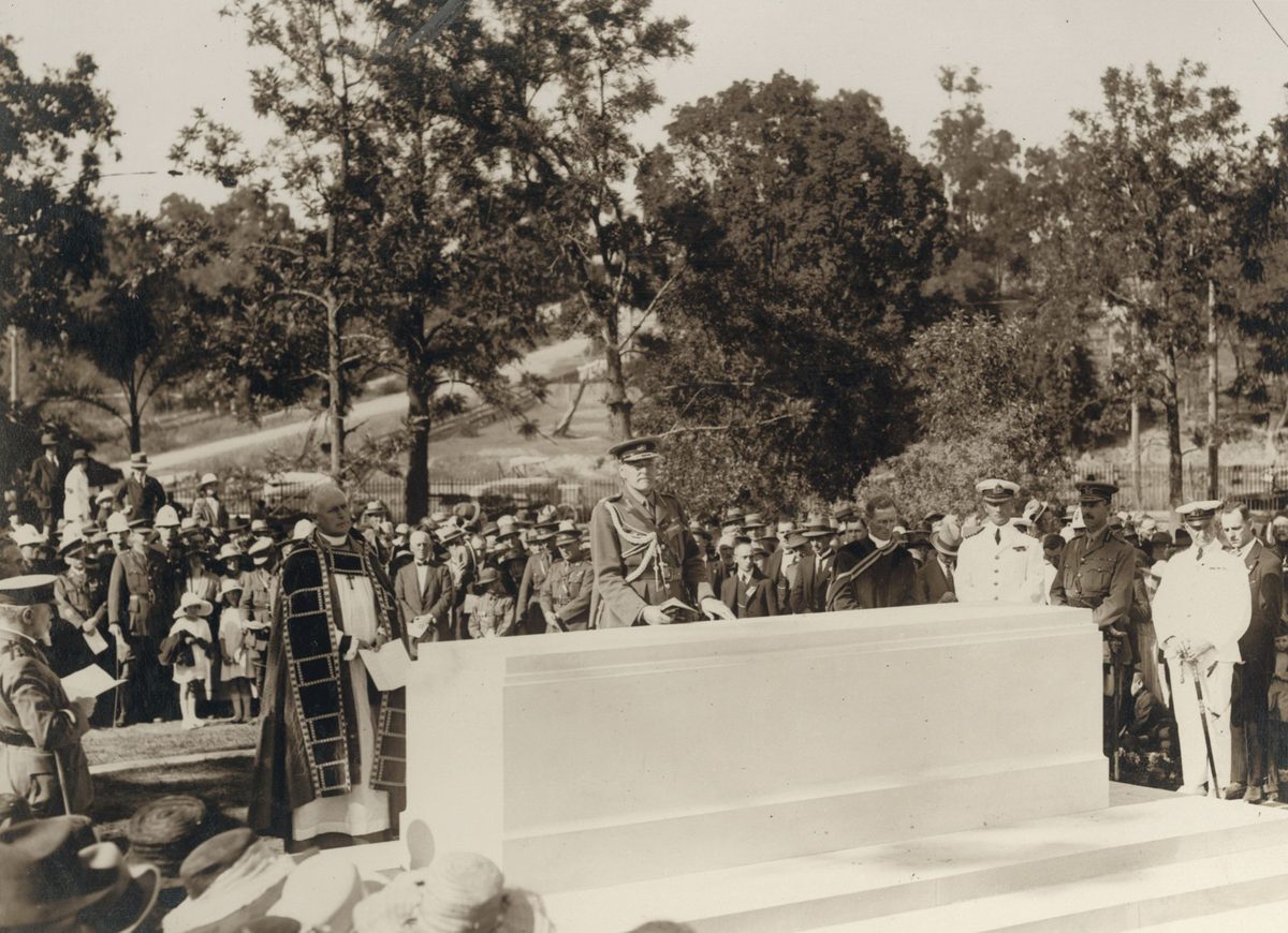 Official ceremony for the unveiling of the Stone of Remembrance, Toowong Cemetery, Brisbane, 1924