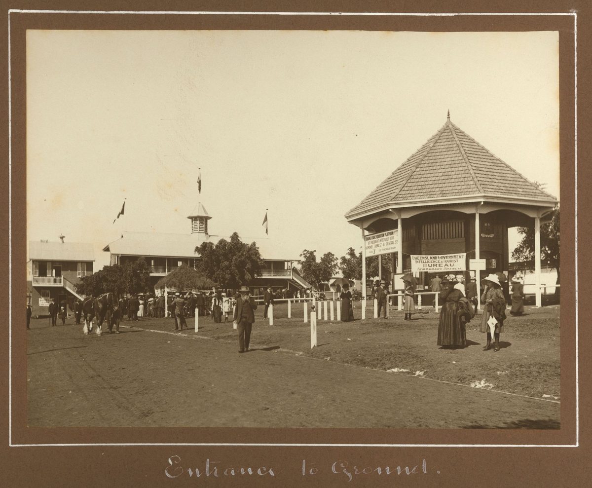 Main entrance to the Exhibition ground, Brisbane, 1912